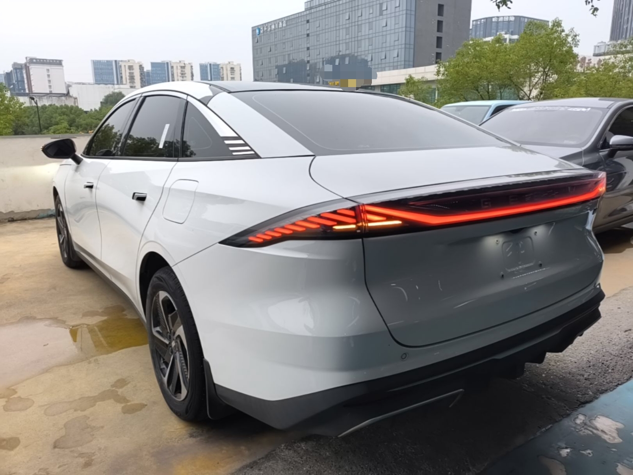 Geely Galaxy L6 2023 60km PLUS — снимка 4