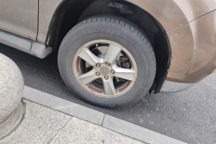 Used BYD S6 2014 1.5TI Manual Luxury 5-Seater