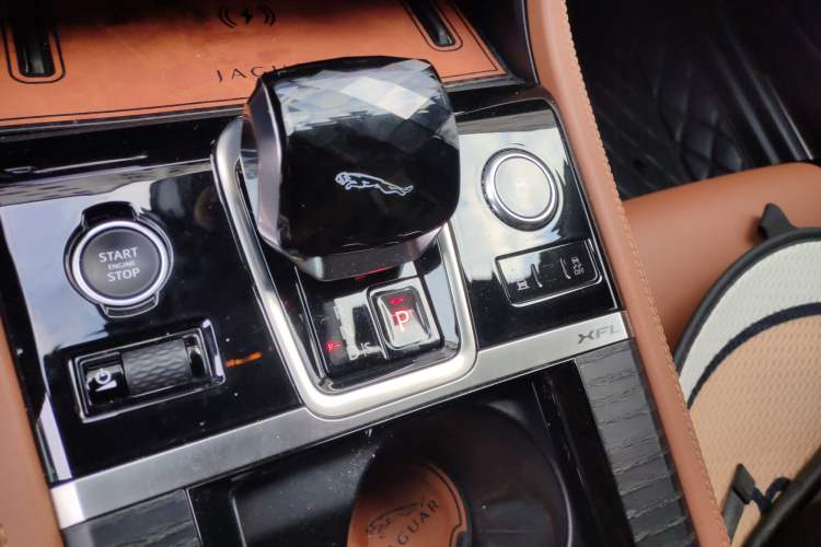 Used Jaguar XFL 2022 XFL 2.0T P250 Two-Wheel-Drive Elite Sport Edition
