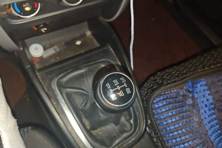 Used Bestune B30 2016 1.6L manual luxury version
