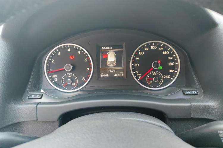 Used Volkswagen Tiguan 2015 1.8TSI Automatic Two-Wheel Drive Luxury Model Instrument Cluster