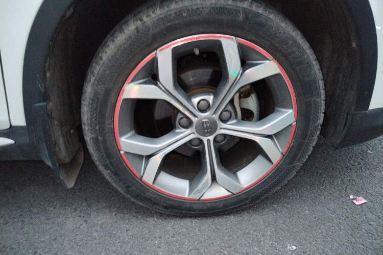 Used Geely Auto Vision S1 2018 1.5L Manual FENGXING Model Right Front Wheel Hub