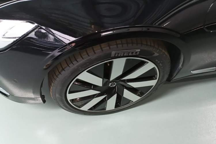 Used Volvo S90 New Energy 2025 Plug-in Hybrid Four-Wheel Drive Long-Range Luxury Smart Edition
