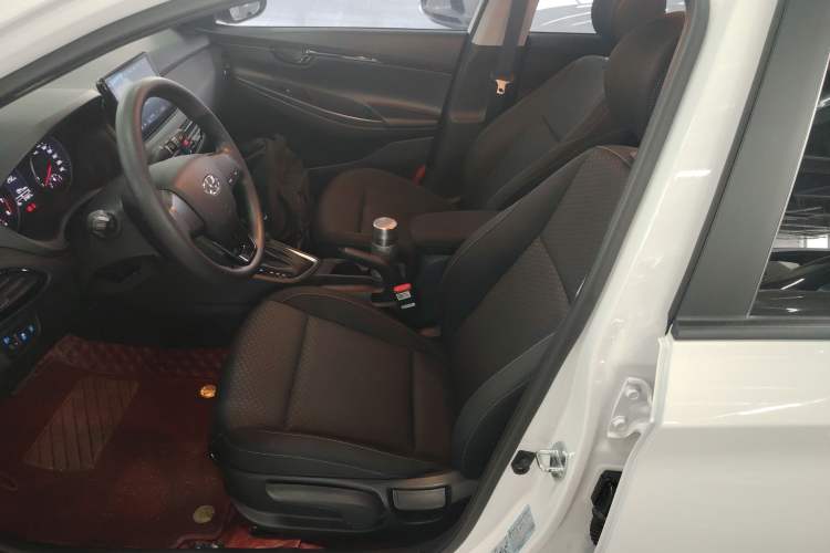 Used Hyundai Celesta 2020 1.6L Automatic GL Enjoyable Edition