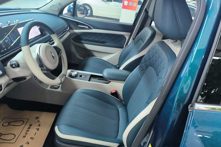 Used ORA Good Cat 2021 400km Standard Range Athena Edition Lithium-Ion Battery Left Front Seat