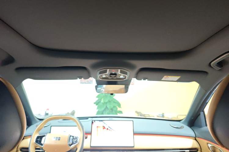 Used Geely Galaxy Galaxy Xingjian 7 EM-i 2025 120km Flagship Edition
