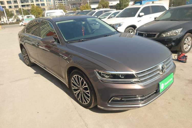 Used Volkswagen Phideon 2018 Revised Version 380TSI Two-Wheel Drive Business Edition
