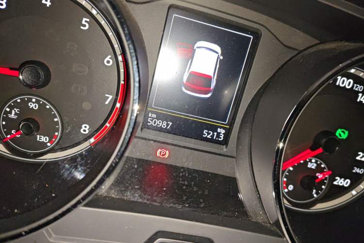 Used Volkswagen Tiguan L 2017 330TSI Automatic Two-Wheel Drive Luxury Edition Odometer Close Up