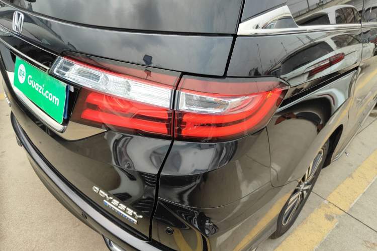 Used Honda Odyssey 2019 2.0L Rui-Zunxiang Edition Exterior 3