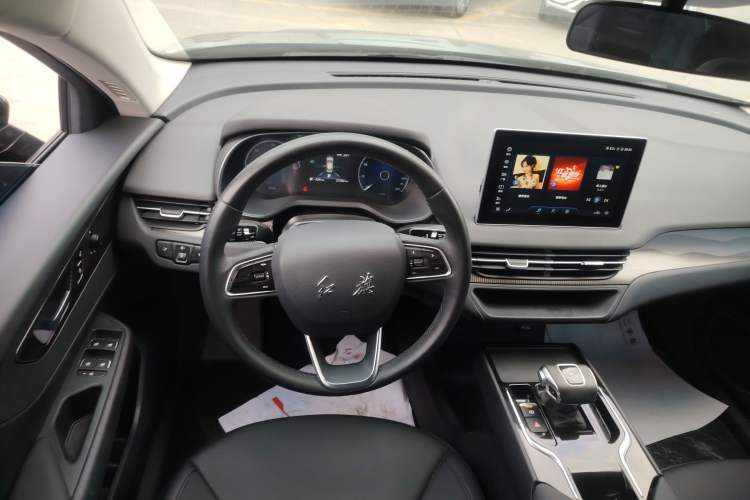 Used Hongqi E-QM5 2023 Revised Version Basic Travel Edition
