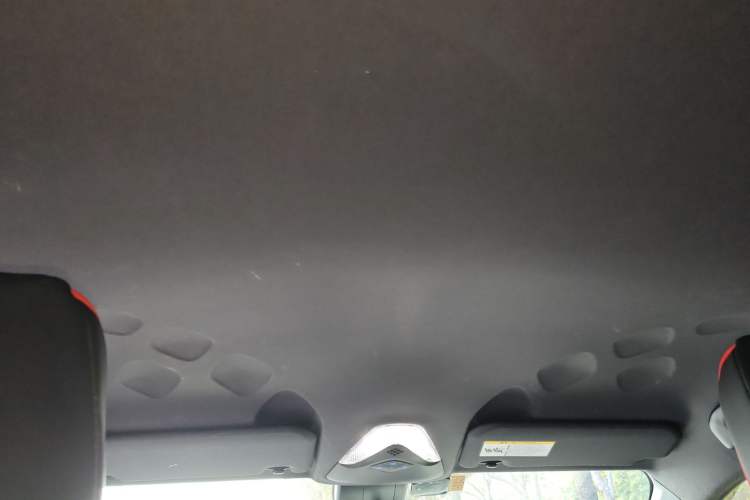 Used Toyota IZOA 2018 2.0L Yidong Version China V Standard