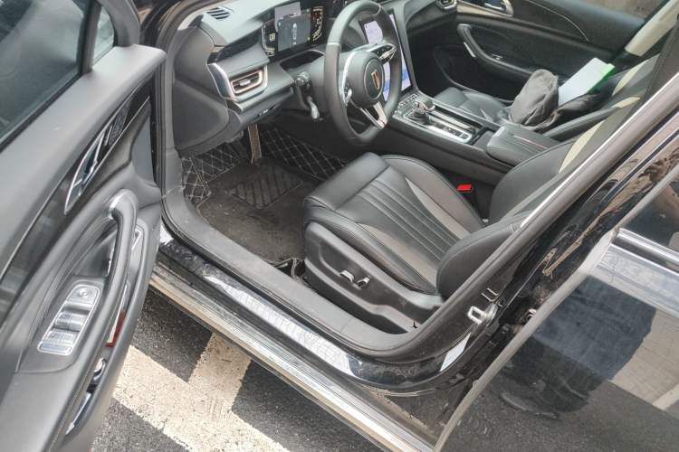 Used Hongqi H6 2023 2.0T ZhiMei Edition Driver Seat