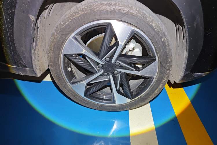 Used Geely Galaxy L7 2023 1.5T 115 km Starship