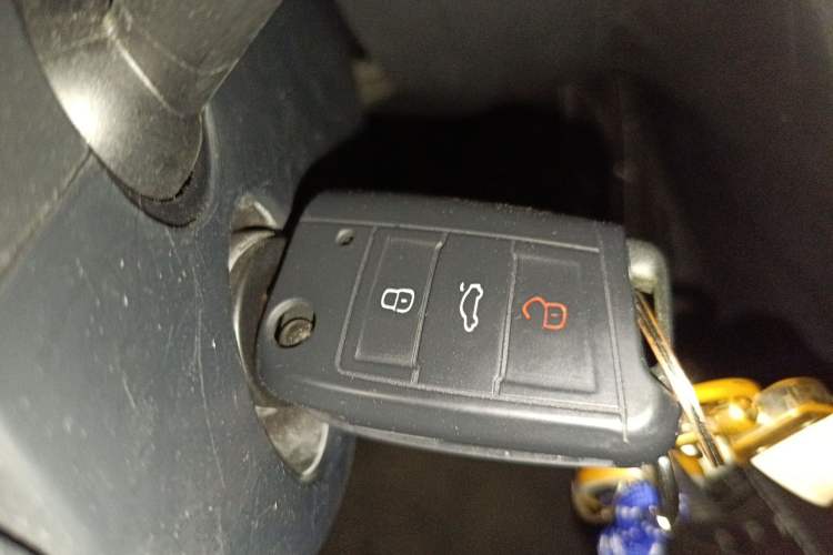 Used Skoda Octavia 2019 1.5L Automatic Luxury Edition Vehicle Key