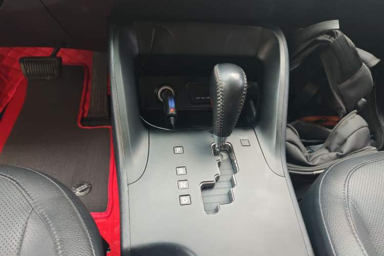 Used Hyundai ix35 2015 2.0L Automatic 2WD Smart Version China V Standard
