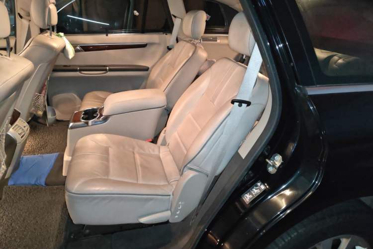 Used Mercedes-Benz R-Class 2010 R 350 L 4MATIC Left Rear Seat