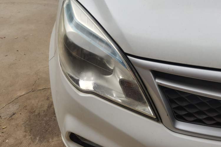 Used HYOSOW H2 2016 H2E 1.5L Elite Model BJ415B Right Front Headlight