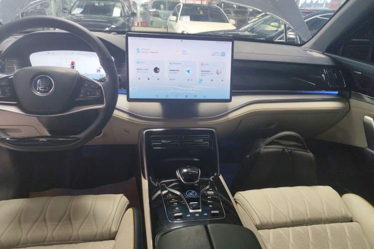 Used BYD Tang New Energy 2022 DM-p 215KM Four-Wheel Drive Flagship Model Audio And AC Panel