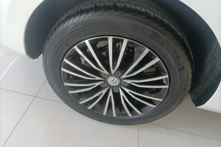 Used Volkswagen Bora 2016 230TSI DSG 25th Anniversary Edition
