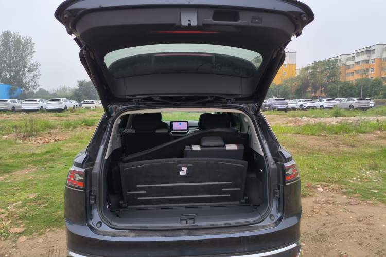 Used Volkswagen ID.6 CROZZ 2022 Long-Range PRO Edition
