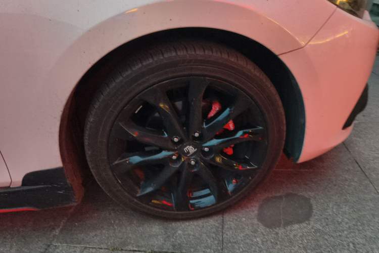 Used Mazda 3 Axela 2014 Sedan 2.0L Automatic Sport Model