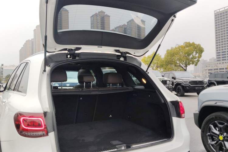 Used Mercedes-Benz GLC 2021 GLC 260 L 4MATIC Dynamic Edition
