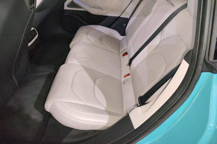 Used Xiaomi Auto SU7 2024 Four-Wheel Drive Ultra-Long Range Advanced Intelligent Driving Max Edition