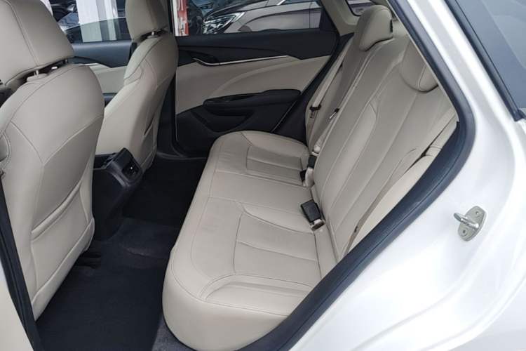 Used Buick GT 2019 15T Dual-Clutch Connected Elite Model China VI