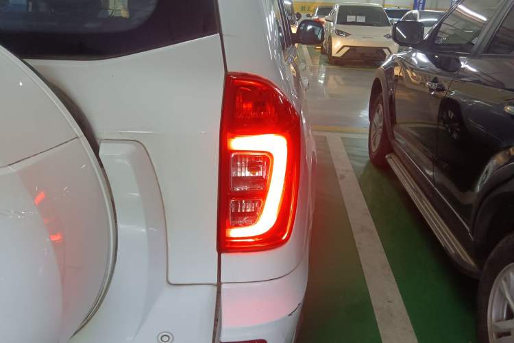 Used Chery Tiggo 3 2016 1.6L Manual ZhiShang Edition