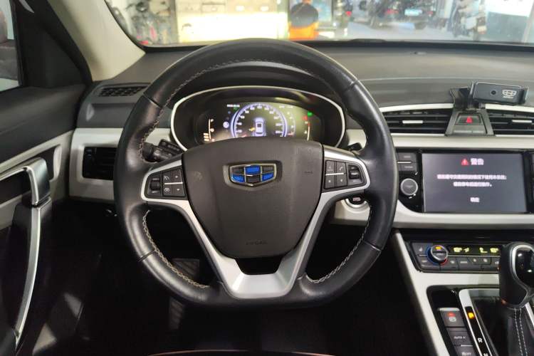 Used Geely Auto Emgrand X7 Sport 2018 1.8TD Automatic Two-Wheel Drive Smart Connect 4G Internet Edition