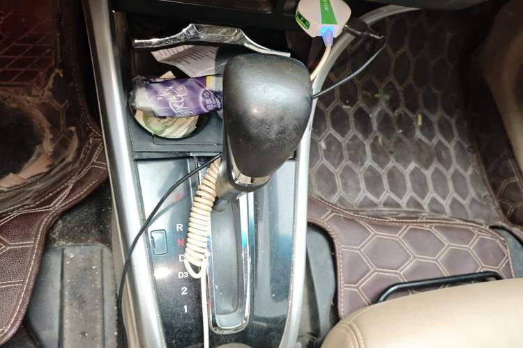 Used Honda Crider 2013 1.8L automatic luxury edition Gear Lever