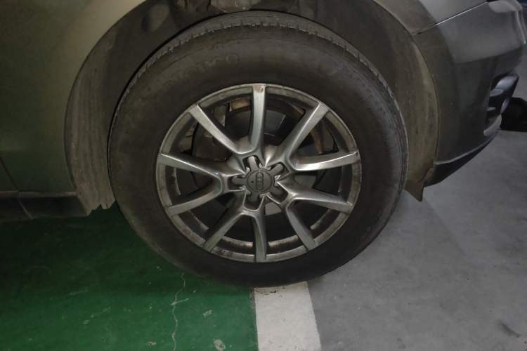 Used Audi Q5 2012 2.0TFSI Technology Model Right Front Wheel Hub