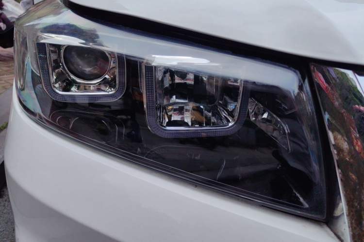 Used HYOSOW S3 2016 S3L 1.5L Manual Premium Edition Right Front Headlight