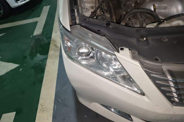 Used Toyota Camry 2013 2.5G Comfort Edition Right Front Headlight