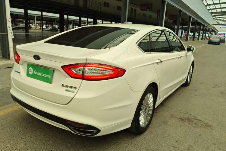Used Ford Mondeo 2013 2.0L GTDi 200 Fashion Edition Rear Right 45 Deg