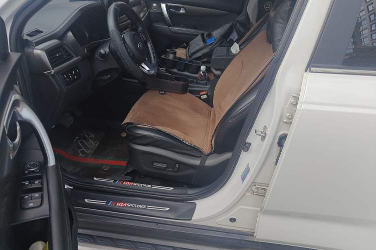 Used Kia Sportage R 2018 2.0L Automatic Smart Luxury Version China V Standard Left Front Seat