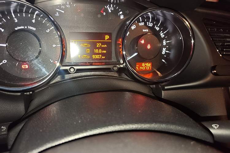 Used Peugeot 3008 2013 2.0L Automatic Trend Edition