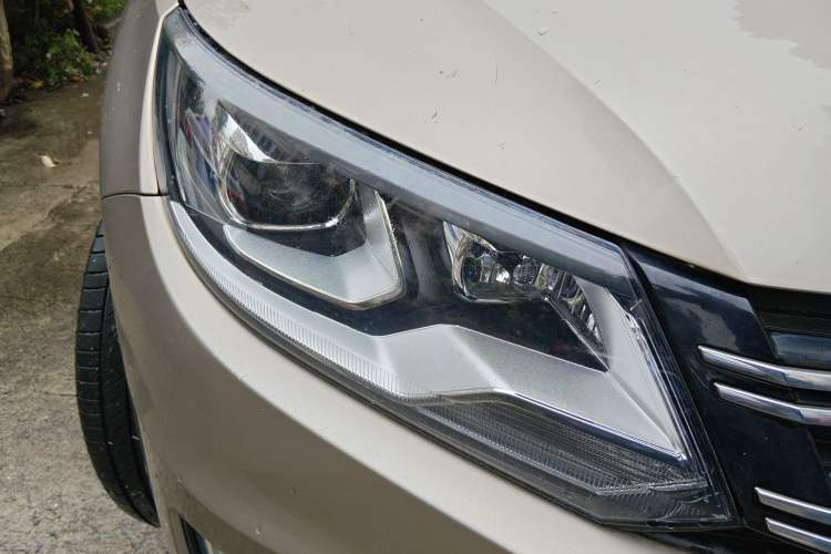 Used Volkswagen Tiguan 2015 1.8TSI Automatic Two-Wheel Drive Luxury Model