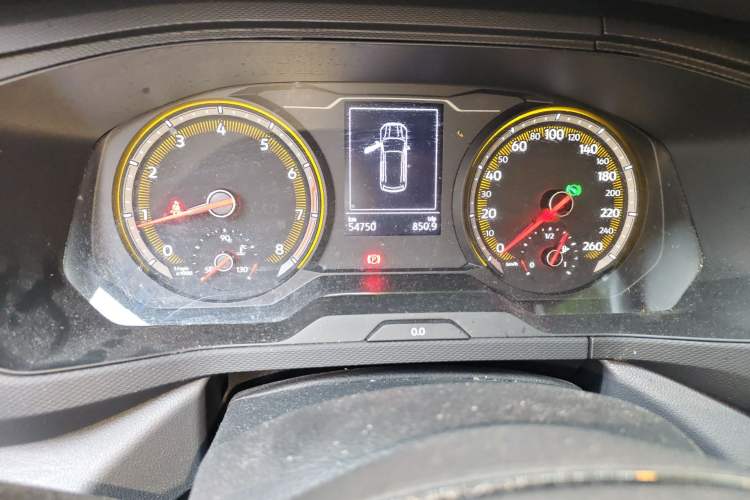 Used Volkswagen Tharu 2020 280TSI Two-Wheel Drive Trend Edition China VI Standard Odometer Close Up