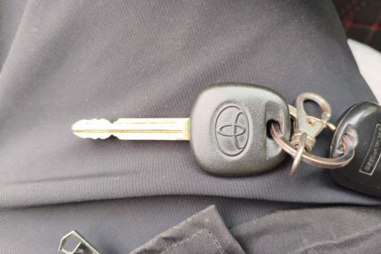 Used Toyota Corolla EX 2011 1.6L Automatic Classic Edition Vehicle Key