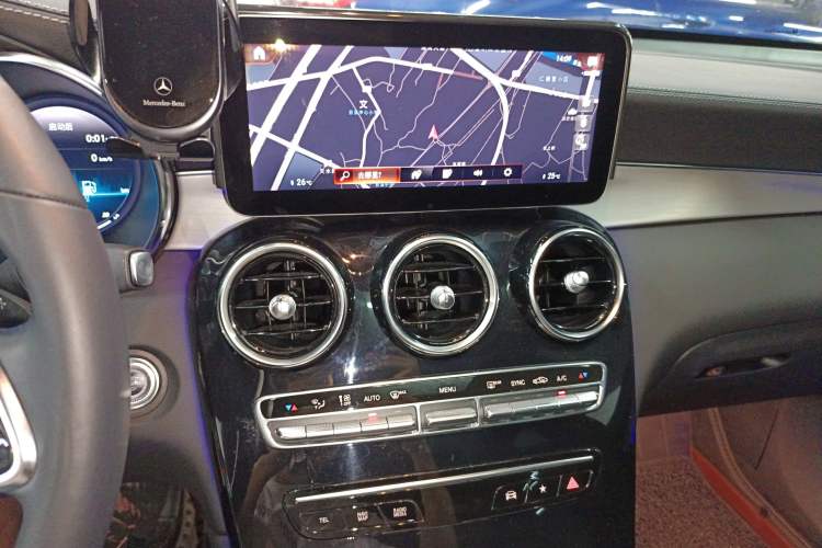 Used Mercedes-Benz GLC Coupe 2022 Refreshed GLC 260 4MATIC Coupe SUV Audio And AC Panel