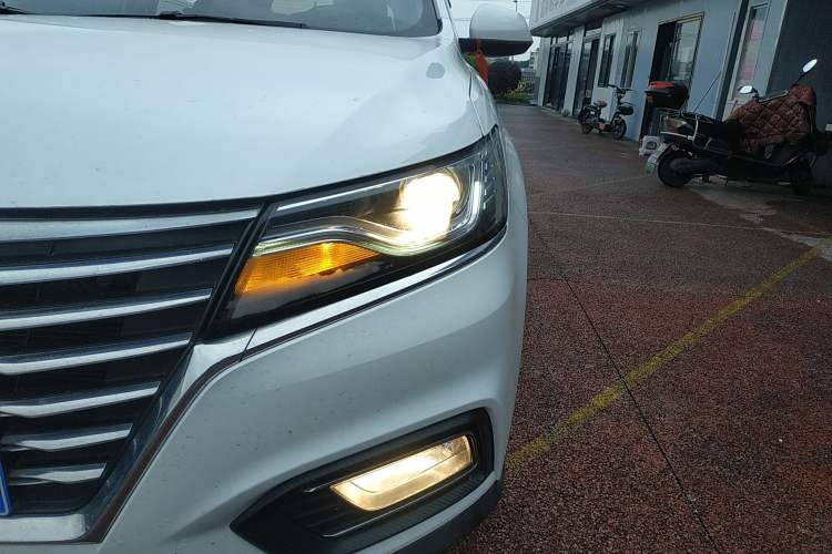 Used Roewe RX5 2020 20T Automatic 4G Connected Million Edition Left Front Headlight