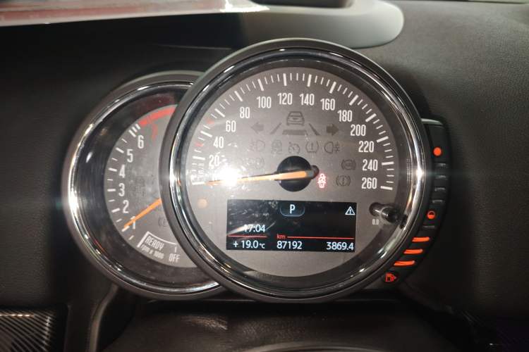 Used MINI Countryman 2017 1.5T COOPER ALL4 Explorer Instrument Cluster