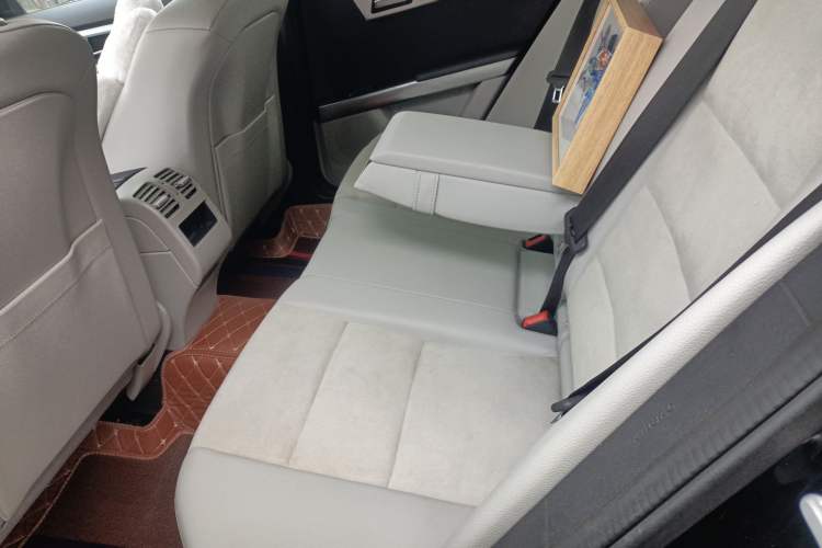 Used Mercedes-Benz GLK-Class 2015 GLK 260 4MATIC Dynamic Edition Ultimate Version Left Rear Seat