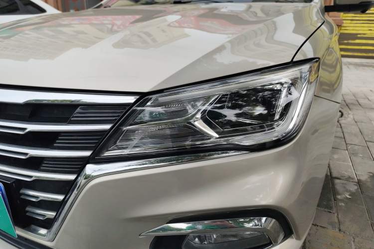 Used Roewe i5 2020 1.5L Automatic 4G Connect Luxury Flagship Edition
