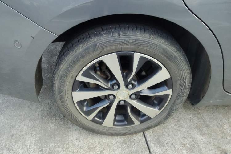 Used Buick Excelle GX 2018 18T Automatic Flagship Model