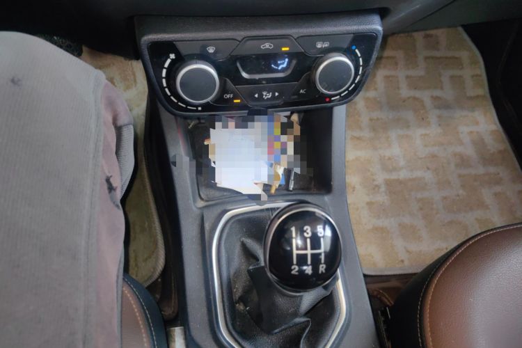 Used FAW Senya R7 2016 1.6L Manual Luxury Model