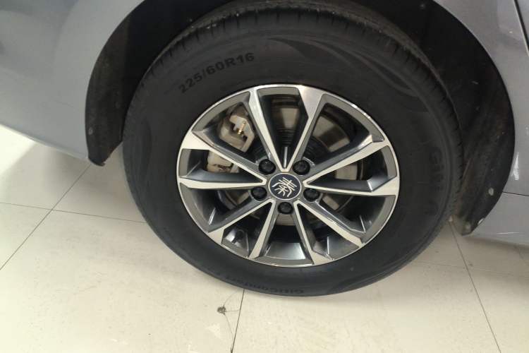 Used BYD Qin PLUS 2024 HONOR Edition DM-i 55KM Leading Model
