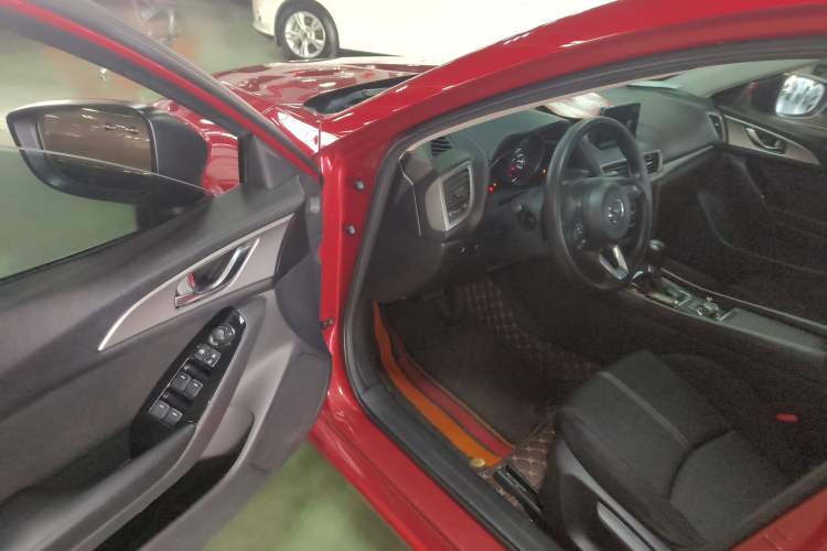 Used Mazda Mazda 3 Axela 2017 Sedan 1.5L Automatic Luxury Model Emission Standard China V
