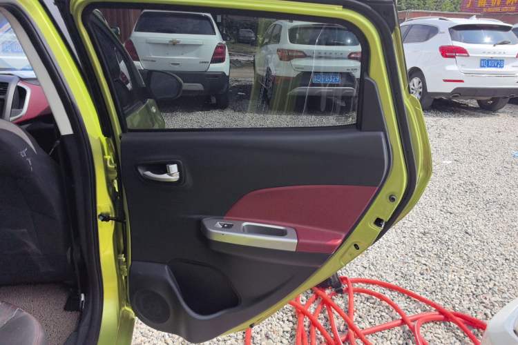 Used CHANGAN Benni 2014 1.4L IMT Luxury Model with Sunroof
